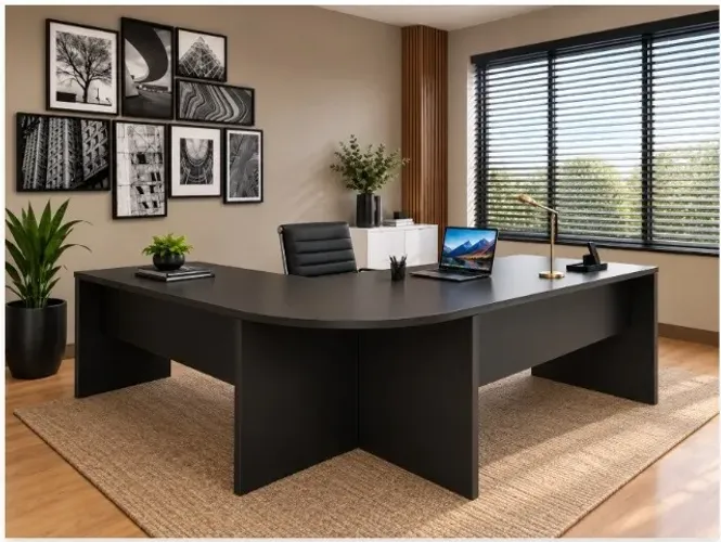 Mesa De Escritório Top Blackout Office : L136cm x P136cm x A74cm. Via WhatsApp