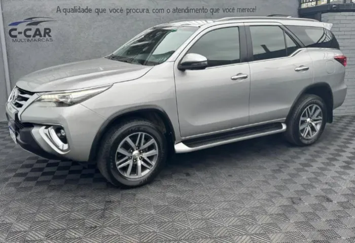 Toyota Hilux SW4 SRX 4X4 2.8 TDI 16V Dies. Aut. 2018