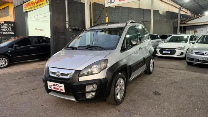 Fiat Idea A.ext./a..ext.loc.dual. 1.8 Flex 5P 2011
