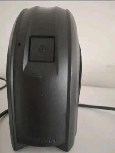 Estabilizador shara 300 V, semi novo tensão 115 v ( não é bivolt)