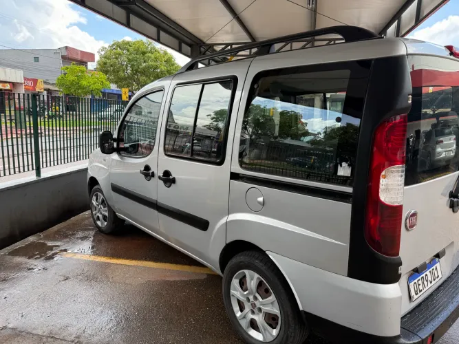 Fiat Doblo Essence 1.8 Flex 16V 5P 2017