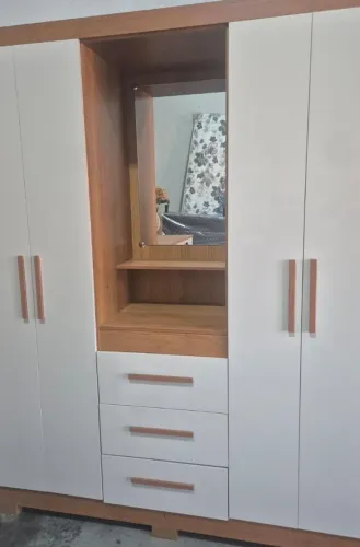 Guarda roupa novo com entrega grátis
