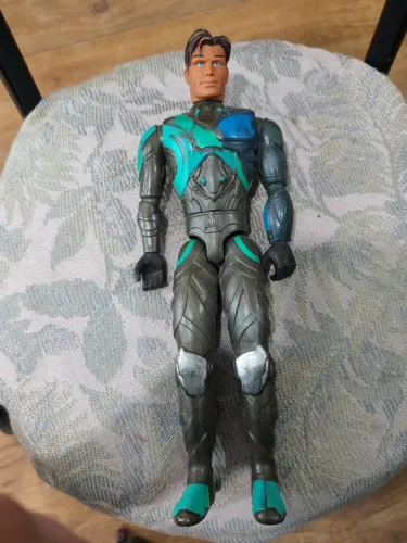 Boneco Max steel