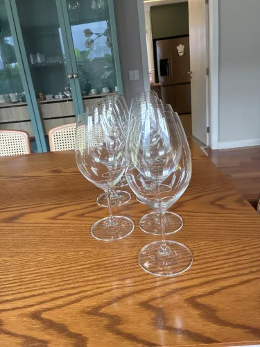 Taça de vinho cristal titânio, 11 pecas 50 reais cada