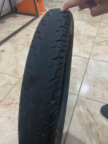 Pneu de 160 