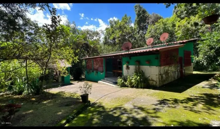 Chácara de 5.330 m² com 02 quartos à venda por R$ 400.000 em Hidrolândia - GO