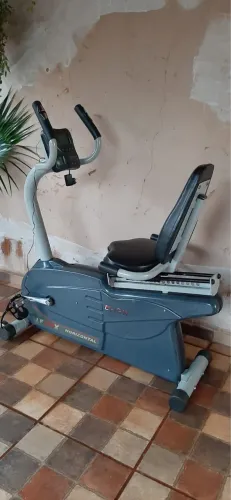 Vende-se bicicleta ergométrica profissional 