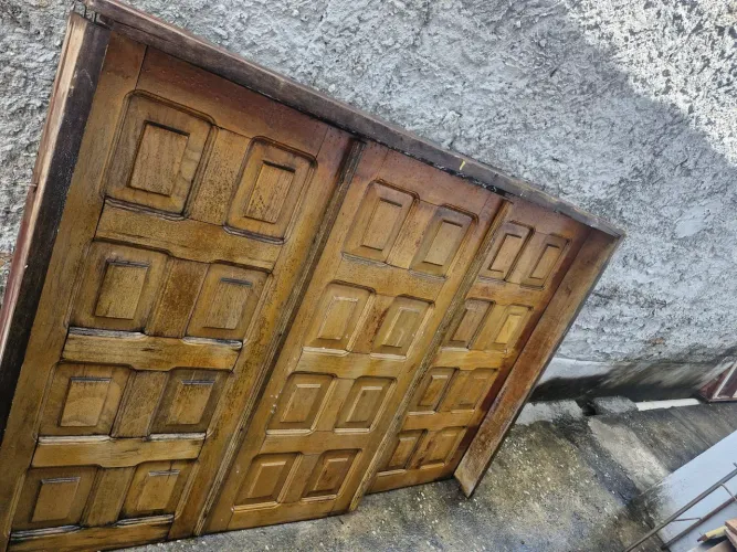 Janela de 3 folhas em ótimo estado