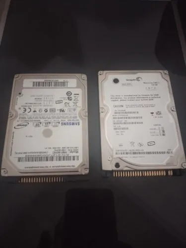 HD IDE notebook antigo, ideal para dar um upgrade - Dois hds um de 100 GB e outro de 160GB