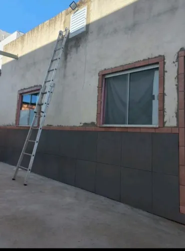 Escada de alumínio