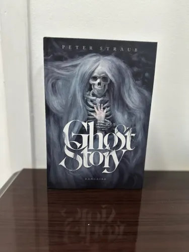 Livro Ghost Story darkside books
