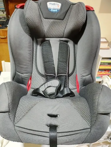 Cadeirinha Auto Matrix Evolution K Burigotto