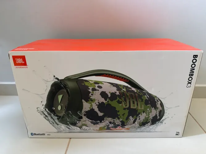 BOOMBOX 3 CAMUFLADA (NOVA) LACRADA