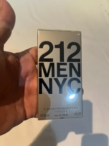 Perfume 212 men nyc eau de toilette 30ml da carolina herrera