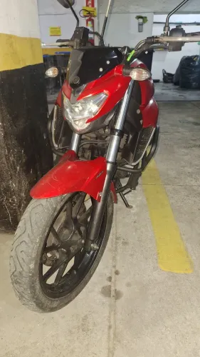 Vendo moto fazer 250 modelo 2019/2020