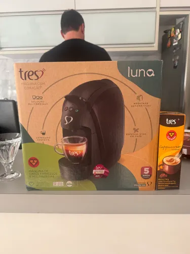 Máquina café três corações Luna (cor preta) - NOVA