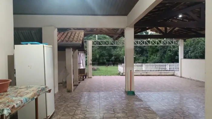 Chácara à Venda em São José dos Campos com 5.000m², Piscina e Área Gourmet - Aceita Permut