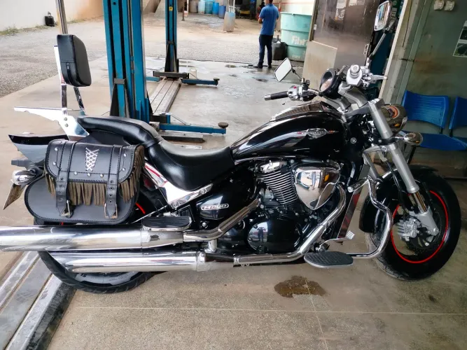 Vendo: moto Boulevard Suzuki