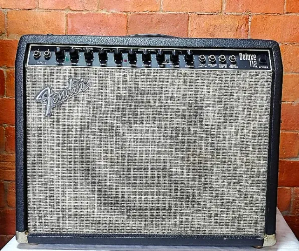 Amplificador Guitarra Fender Deluxe 112 Made USA 90w RMS N Marhall Laney Peavey Mesa 