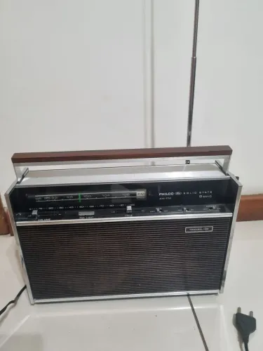 Rádio transglobe Philco 9 faixas
