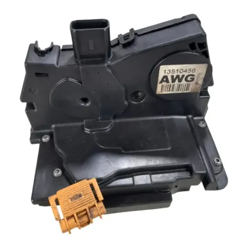 Fechadura Traseira Direita Chevrolet Onix 2013 a 2019 13510458AWJ Original