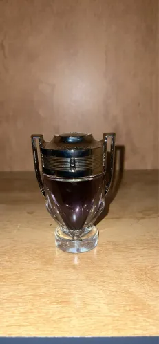 Invictus edt 100ml