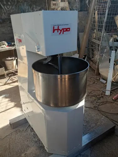 Masseira aspiral 40 kilos de massa pronta 25 kilos de farinha Hypoo