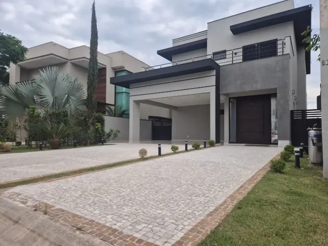 Apartamento para venda possui 280 metros quadrados com 4 quartos
