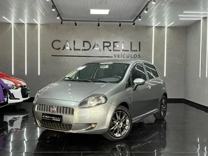Fiat Punto Sporting Dualogic 1.8 Flex 16V 5P 2011