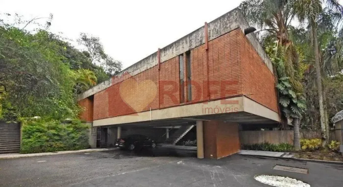 Casa Térrea Espetacular à Venda Conforto, Espaço e Sofisticação