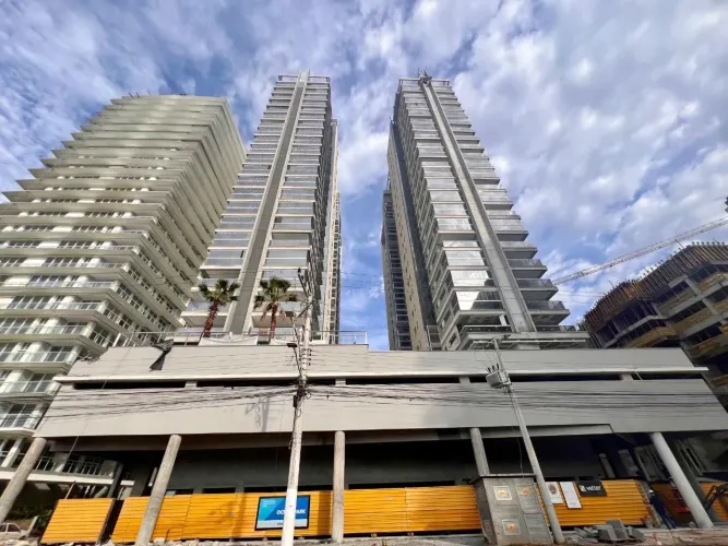 Apartamento com 2 suítes