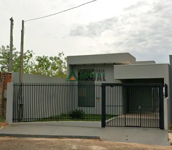 CASA COM 2 QUARTOS SENDO UMA SUÍTE A VENDA EM IBAITI PR.