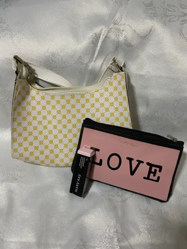 Bolsa(usada) + Batom Mary Kay Matte