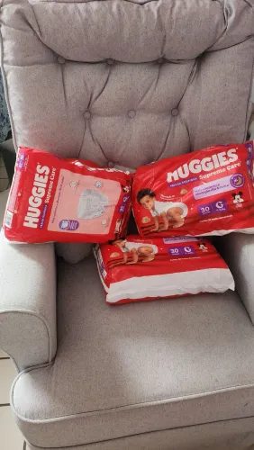 Fraldas huggies G vermelha 