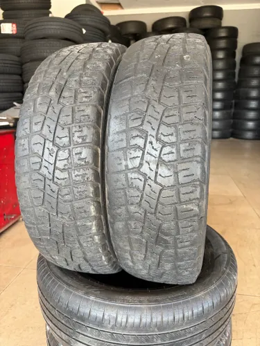 Par de pneus 175/70/14 Pirelli Scorpion Atr usados