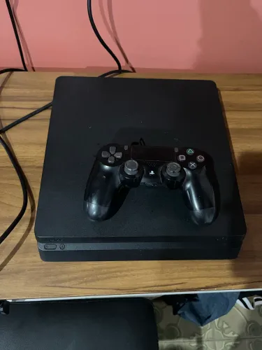 vende-se playstation 4 slim