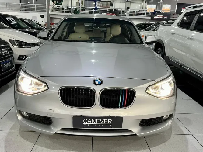 BMW 118IA / Urban/sport 1.6 TB 16V 170cv 5P 2015