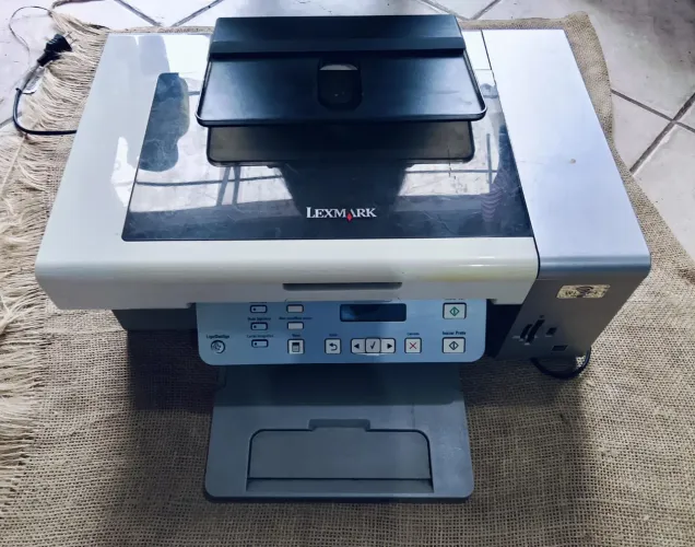 Empressora multifuncional Lexmark x 4550 com wi fi painel controle