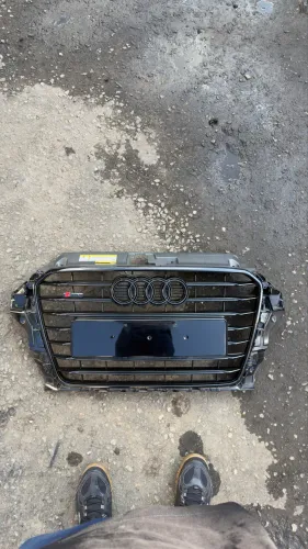Grade Audi 2013/2016