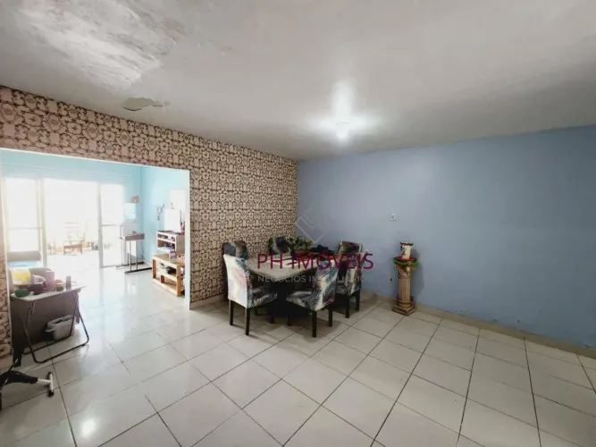 Casa com 4 dormitórios sendo 3 suítes no Bairro do Trapiche - 384m²