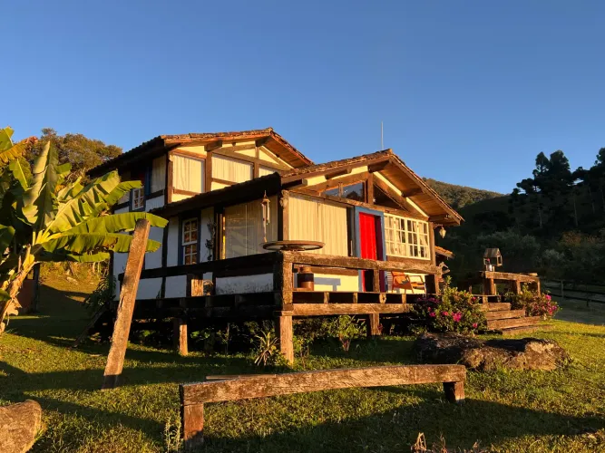 Sítio no topo da cachoeira da Fragaria serra da Mantiqueira