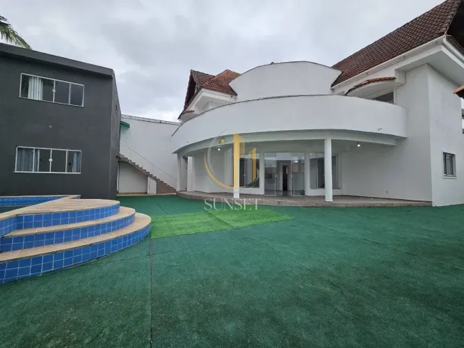 Excelente casa em condomínio fechado no Recreio dos Bandeirantes, com 450m² de área total,