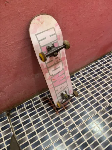 SKATE POUCO USADO