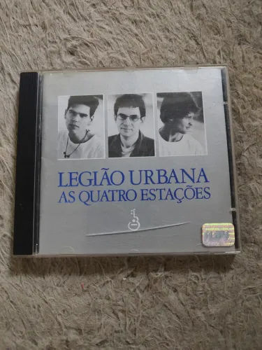 CD legião urbana.
