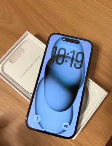 TROCO IPHONE 15 PRETO 128gb 5 MESES DE USO