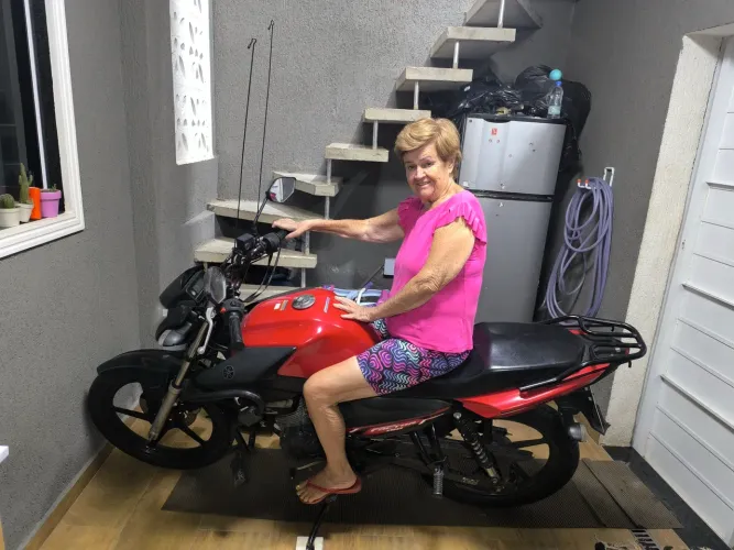 Vendo 14.000 ou troco por moto alta dou a diferença.
