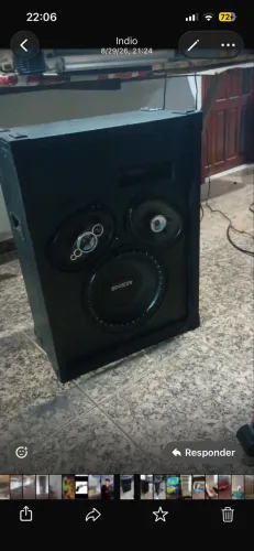 Caixa de som com nois 6x9 e um alto falante de 12 polegadas(máxima potencia de 1200w)