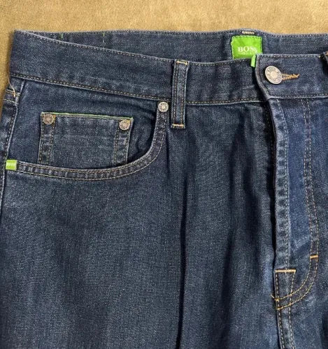Calça jeans Hugo Boss 42 