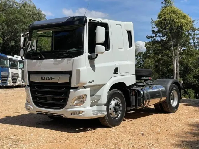 CAMINHÃO TOCO DAF CF 380 4X2 ANO 2024 - COM 13 MIL KM - COM DEFLETOR