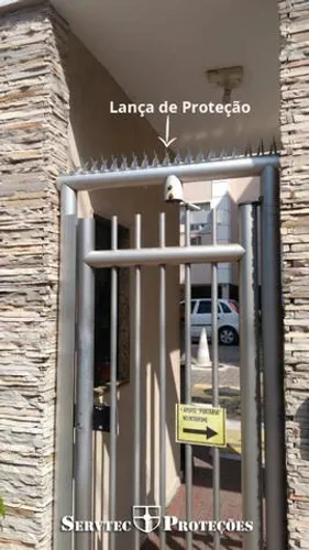 Todo muro deve ter lança cortante ou Cerca protetora